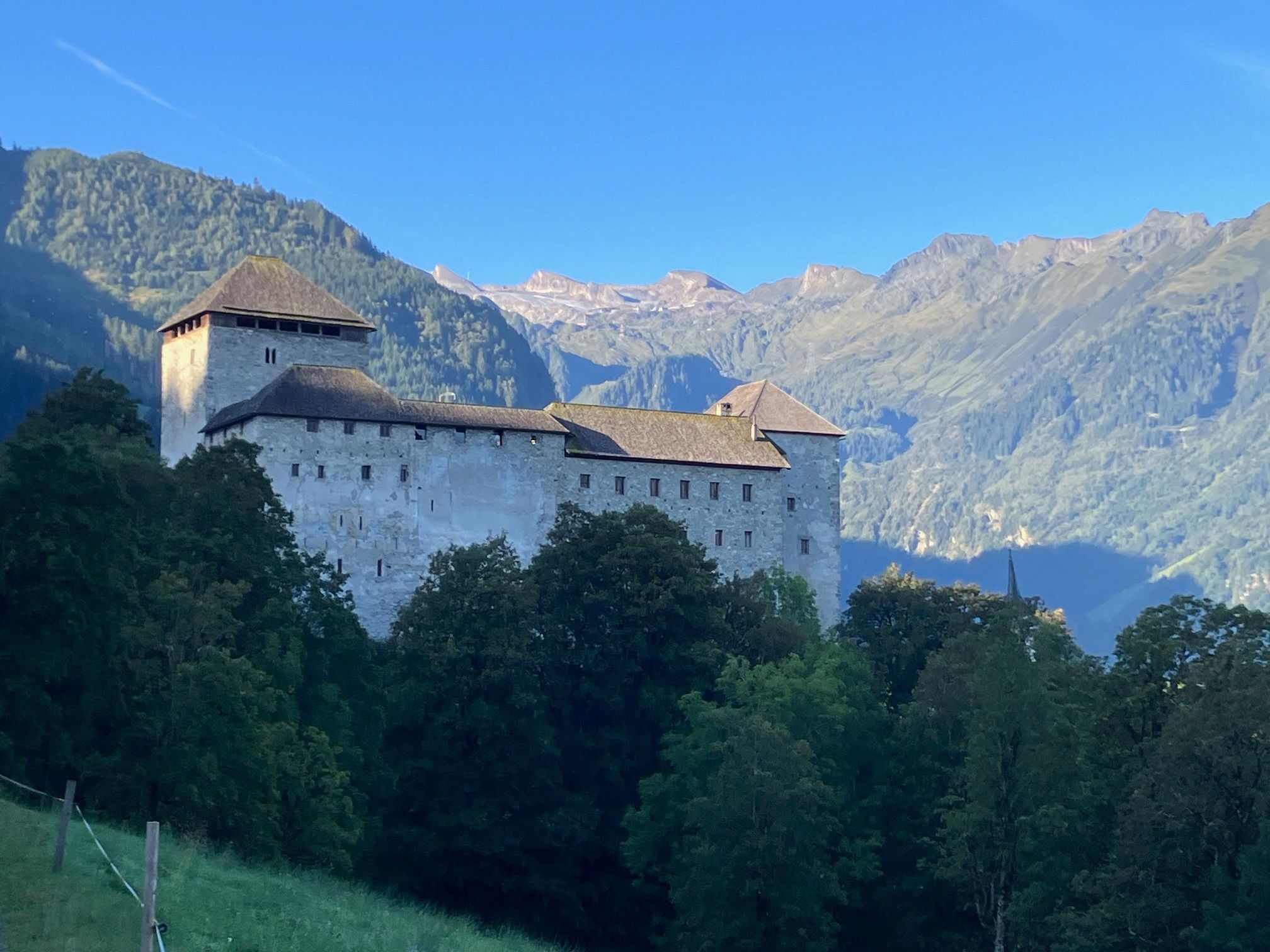 Die Burg Kaprun als Host des Castle Camp
