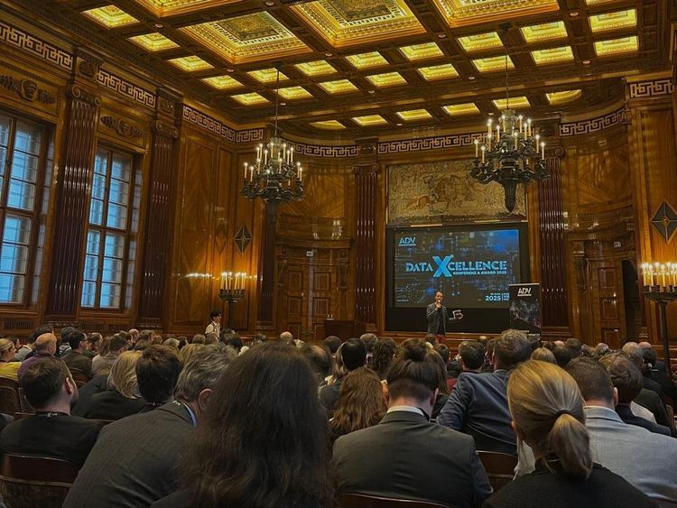 DX Konferenz und Award.png